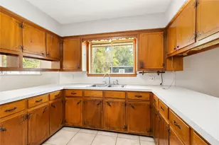 29518 W Hawthorne Dr, Spring, TX 77386 - Photo 12