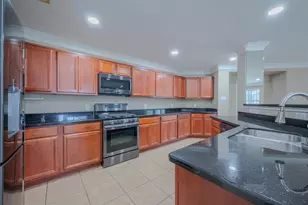 315 Remington Green Ct, Houston, TX 77073 - Photo 2