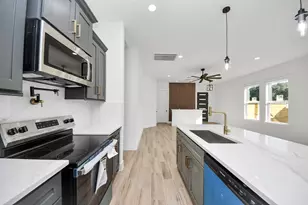 2720 Cos St, Liberty, TX 77575 - Photo 4