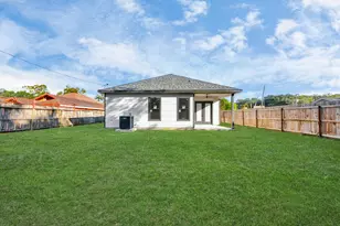 2720 Cos St, Liberty, TX 77575 - Photo 20