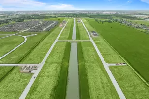 12130 Old Fashion Cir, Mont Belvieu, TX 77535 - Photo 6