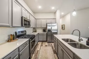 10047 Napier Dr, Iowa Colony, TX 77583 - Photo 8