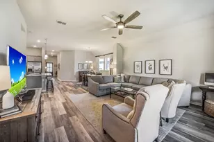 10047 Napier Dr, Iowa Colony, TX 77583 - Photo 16