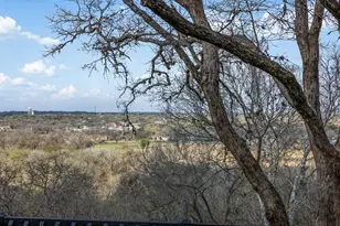 316 Valley View Dr, La Grange, TX 78945 - Photo 4