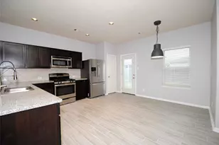 7019 Hazelnut Ln, Baytown, TX 77521 - Photo 14