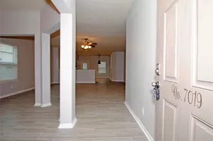 7019 Hazelnut Ln, Baytown, TX 77521 - Photo 4