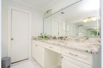9906 Cedardale Drive, Houston, TX 77055 - Photo 24