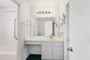 11014 Malden Dr, Houston, TX 77075 - Photo 10