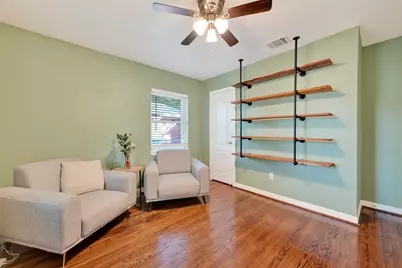 138 E Rocky Creek Road, Houston, TX 77076 - Photo 8