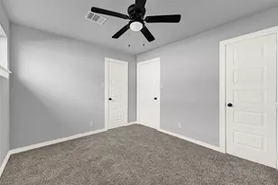 10705 Munn St, Houston, TX 77029 - Photo 16