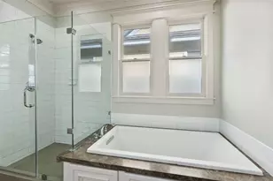 434 W 27th St, Houston, TX 77008 - Photo 18