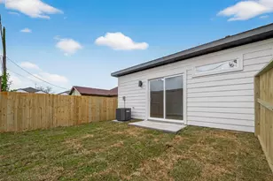 5408 Fairchild St St, Houston, TX 77028 - Photo 20