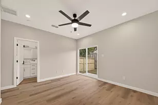 5408 Fairchild St St, Houston, TX 77028 - Photo 12