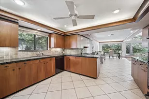 6 Gessner Rd, Houston, TX 77024 - Photo 4