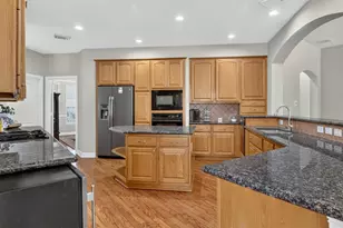 13726 Magnolia Manor Dr, Cypress, TX 77429 - Photo 16
