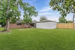7303 Augustine Dr, Houston, TX 77036 - Photo 24