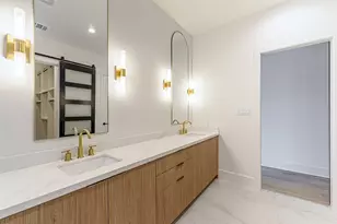 1104 W 9th St, Houston, TX 77007 - Photo 16