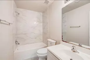 8743 Thistlemoor Ln, Houston, TX 77044 - Photo 14