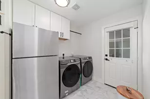6503 Kury Ln, Houston, TX 77008 - Photo 24