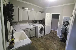 18611 Parker Rd, Cleveland, TX 77328 - Photo 14