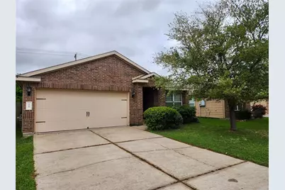 927 Paradise Road, Baytown, TX 77521 - Photo 2