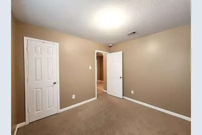 927 Paradise Road, Baytown, TX 77521 - Photo 10