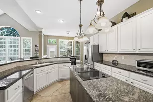 67 Driftoak Cir, The Woodlands, TX 77381 - Photo 18