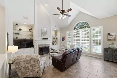 67 Driftoak Circle, The Woodlands, TX 77381 - Photo 10