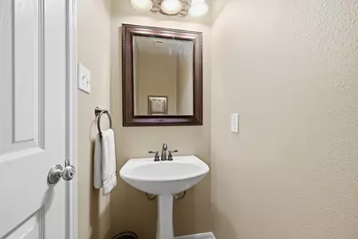 67 Driftoak Circle, The Woodlands, TX 77381 - Photo 8