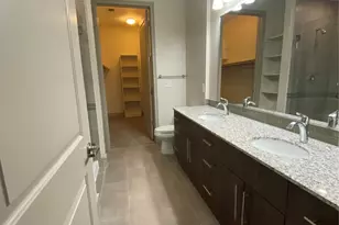 1800 St Joseph Pkwy, Houston, TX 77003 - Photo 8