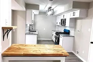 7218 Stonegate Dr, Houston, TX 77040 - Photo 2