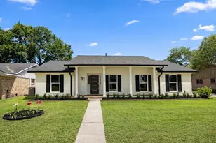 5447 Darnell St, Houston, TX 77096 - Photo 2