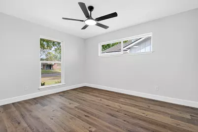 5447 Darnell Street, Houston, TX 77096 - Photo 34