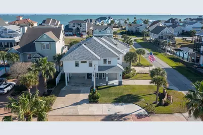 923 Short Reach Drive, Tiki Island, TX 77554 - Photo 32