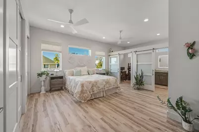 923 Short Reach Drive, Tiki Island, TX 77554 - Photo 28