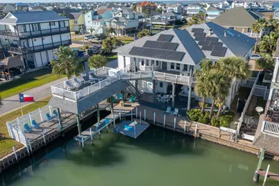 923 Short Reach Drive, Tiki Island, TX 77554 - Photo 2