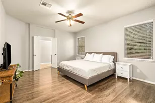 8016 N Tarrytown Crossing Dr, Conroe, TX 77304 - Photo 10