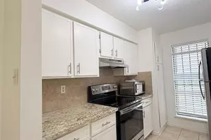 6701 Sands Point Dr, Houston, TX 77074 - Photo 8