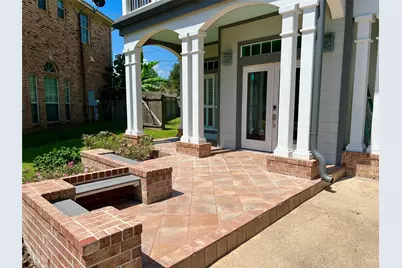 341 Lasso Street, Angleton, TX 77515 - Photo 2