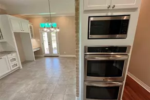 341 Lasso St, Angleton, TX 77515 - Photo 16