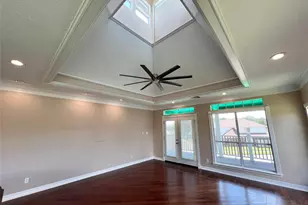 341 Lasso St, Angleton, TX 77515 - Photo 38