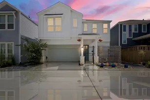 2419 Driftwood Trl, Kemah, TX 77565 - Photo 1