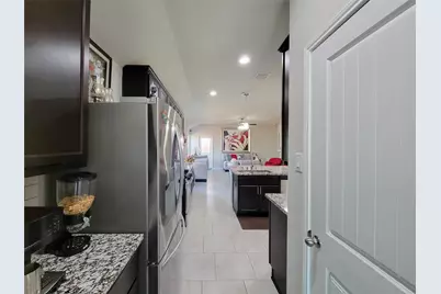 610 Autumn Flats Way, Rosharon, TX 77583 - Photo 12