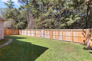 162 E Northcastle Cir, The Woodlands, TX 77384 - Photo 34