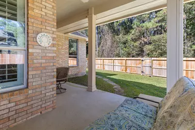 162 E Northcastle Circle, The Woodlands, TX 77384 - Photo 32