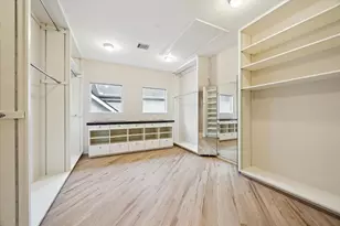 2016 Milford St, Houston, TX 77098 - Photo 18