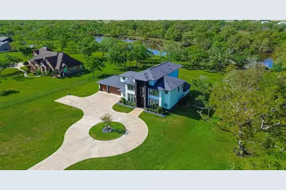 31734 Bayou Bend, Richwood, TX 77515 - Photo 2