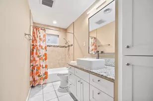 11931 Dunlap St, Houston, TX 77035 - Photo 12