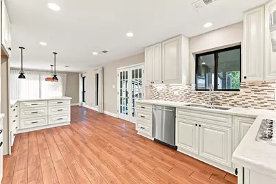 3721 Autumn Lane, Baytown, TX 77521 - Photo 22