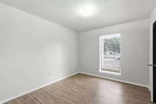 18214 Almonte Ln, Tomball, TX 77377 - Photo 10